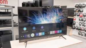 LG UN7300 Vs Samsung TU8000